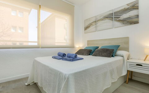 Homey: Indretning, Møbel, Gulvbelægning, Etage, Træ, Soveværelse, Seng, Loft, Værelse, Sengetøj