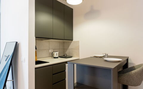 Modern Studio Nest: Boligområde, Busk, Tag, Hjem, Sommerhus, Indkørsel, Estate, Sidespor, Landscaping, Gård