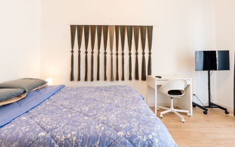 Modern Studio Nest: Boligområde, Busk, Tag, Hjem, Sommerhus, Indkørsel, Estate, Sidespor, Landscaping, Gård