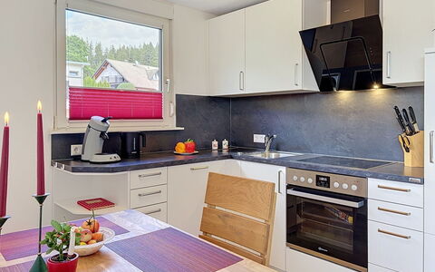 Blackforest Birdnest: Køkken, Køkken Apparat, Countertop, Møbel, Gulvbelægning, Indretning, Træ, Større Bandage, Cabinetry, Hjem