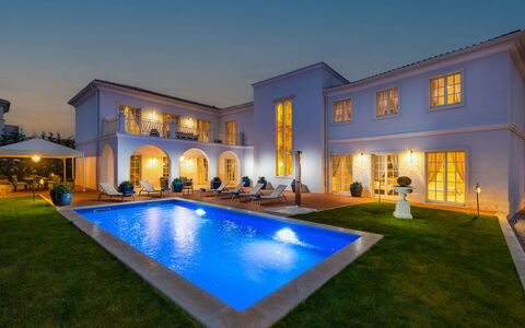 Zara: Blå, Svømmepøl, Hjem, Estate, Mansion, Udvej, Villa, Gårdsplads, Hacienda, Design