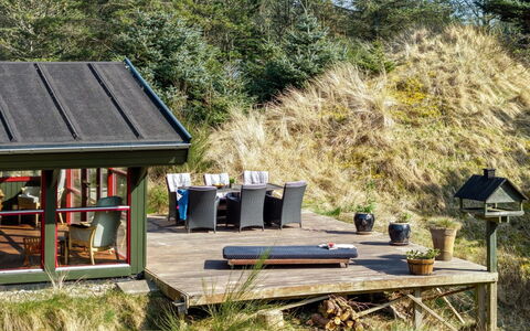 Nimrod - 800M from the Sea: Sommerhus, Tag, Landdistrikt, Udendørs Møbler, Garden Bygninger, Have, Udendørs Bord, Skur, Hårdttræ, Udendørs Struktur