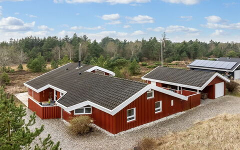Gunborg - 2.5Km from the Sea: Tag, Hus, Hjem, Sommerhus, Sidespor, Estate, Indkørsel, Garden Bygninger, Gård, Skur