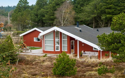 Gunborg - 2.5Km from the Sea: Tag, Hus, Hjem, Sommerhus, Sidespor, Estate, Indkørsel, Garden Bygninger, Gård, Skur