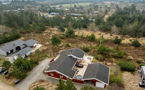 Gunborg - 2.5Km from the Sea: Boligområde, Hus, Landskab, Tag, Hjem, Luftfotografering, Sommerhus, Forstad, Estate, Fugleperspektiv