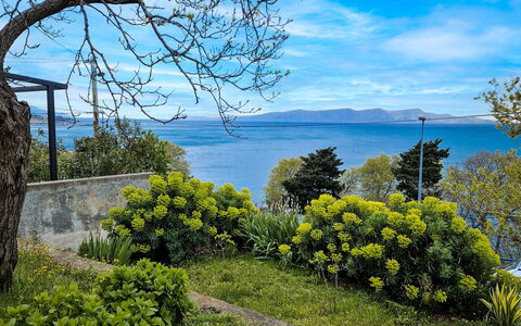 Mare Croatia: Udendørs Møbler, Have, Udendørs Bord, Stol, Skygge, Landscaping, Backyard, Gård, Eco Hotel, Køkken & Spisebord