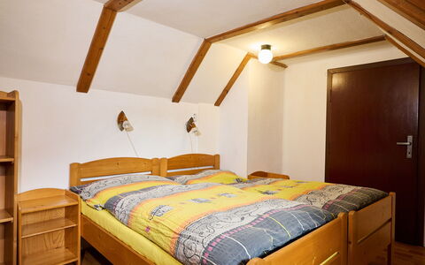 U Pekařů: Seng, Soveværelse, Træ, Sengetøj, Sengetøj, Bed Frame, Indretning, Møbel, Loft, Etage