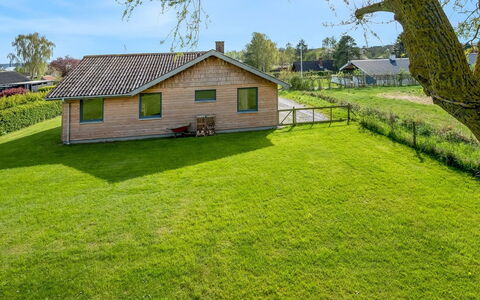 Fridoline - 450M from the Sea: Græs, Græs-, Land Lot, Sommerhus, Landdistrikt, Eng, Garden Bygninger, Have, Skur