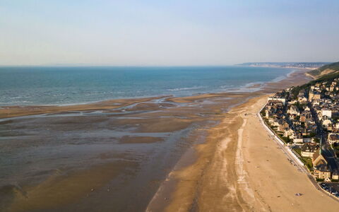 Les Jardins de Cabourg: Vand, Krop Af Vand, Naturligt Miljø, Kyst, Strand, Coastal Og Oceaniske Landskabsformer, Hav, Kyst, Horisont