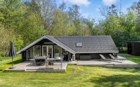 Gojko - 30Km from the Sea: Tag, Hus, Hjem, Sommerhus, Dør, Sidespor, Dæk, Veranda, Planke, Hårdttræ