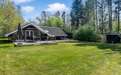 Gojko - 30Km from the Sea: Tag, Hus, Hjem, Sommerhus, Dør, Sidespor, Dæk, Veranda, Planke, Hårdttræ