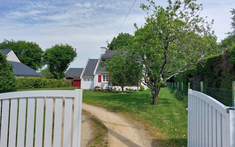 Mer et Campagne: Træ, Afdeling, Hus, Boligområde, Busk, Hjem, Land Lot, Tag, Sommerhus