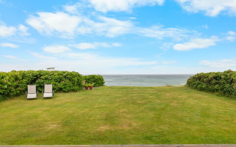 Dimo - 20M from the Sea: Græs, Græs-, Land Lot, Sommerhus, Landdistrikt, Eng, Garden Bygninger, Have, Skur
