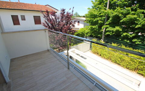 Casa Simonetta: Kompositmateriale, Gelænder, Altan, Hegn, Walkway, Veranda, Dæk, Home Fencing, Dagslys, Baluster