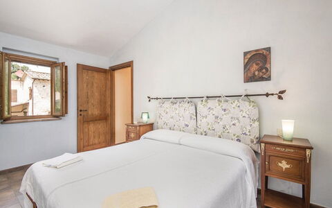 Casa Lavanda, Ac, Wifi, Narni: Væg, Møbel, Hjem, Soveværelse, Seng, Lejlighed, Bed Frame, Sengetøj, Sengetøj, Sengetøj