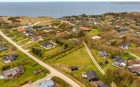 Lenya - 300M to the Fjord: Blå, Svømmepøl, Møbel, Udendørs Møbler, Udvej, Stol, Skygge, Eco Hotel, Blomsterkrukke