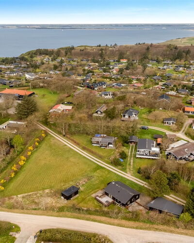 Lenya - 300M to the Fjord