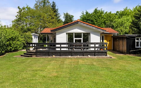 Frethi - 30Km from the Sea: Sommerhus, Hjem, Veranda, Sidespor, Garden Bygninger, Skygge, Lawn, Estate, Gård, Stuehus