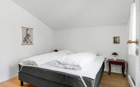 Balthasar - 400M from the Sea: Soveværelse, Seng, Sengetøj, Sengetøj, Etage, Gulvbelægning, Sengetøj, Hjem, Bed Frame, Loft