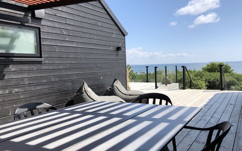 Valia - 20M from the Sea: Træ, Udendørs Møbler, Dæk, Hårdttræ, Planke, Trægulve, Veranda, Skygge, Boardwalk