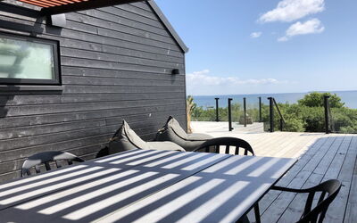 Valia - 20M from the Sea