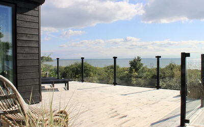 Valia - 20M from the Sea