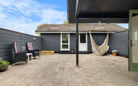 Andine - 250M from the Sea