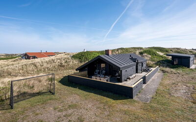 Jyde - 250M from the Sea