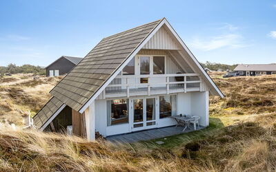 Wighlek - 800M from the Sea