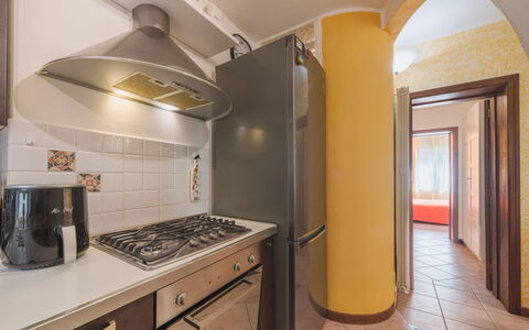 Appartamento Brezza Marina: Gulvbelægning, Indretning, Køkken, Større Bandage, Etage, Loft, Countertop, Køkken Apparat, Værelse, Belysning