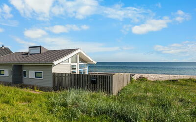 Amila - 10M from the Sea