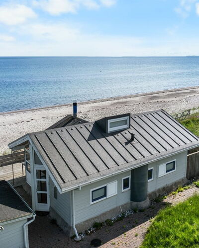 Amila - 10M from the Sea