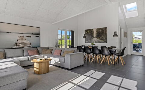 Annina - 250M from the Sea: Tag, Hus, Hjem, Sommerhus, Dør, Sidespor, Dæk, Veranda, Planke, Hårdttræ