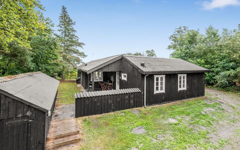 Githe - from the Sea: Græs, Græs-, Land Lot, Sommerhus, Landdistrikt, Eng, Garden Bygninger, Have, Skur