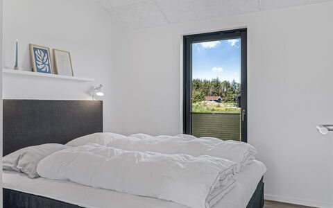 Petri - 1Km from the Sea: Soveværelse, Seng, Sengetøj, Bed Frame, Dagslys, Vinter, Sengetøj, Design, Fryser, Madras
