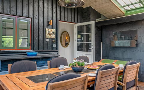 Eljena - 550M from the Sea: Træ, Hjem, Veranda, Dæk, Hårdttræ, Tag, Bejdse, Trægulve, Eco Hotel
