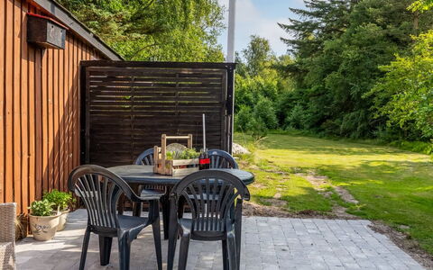 Arben - 900M from the Sea: Træ, Hjem, Veranda, Dæk, Hårdttræ, Tag, Bejdse, Trægulve, Eco Hotel