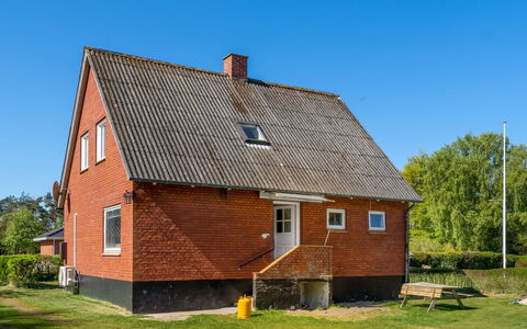 Arben - 900M from the Sea: Træ, Hjem, Veranda, Dæk, Hårdttræ, Tag, Bejdse, Trægulve, Eco Hotel