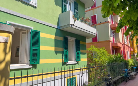 Corso Roma 15 Vacanze - Levanto: Hjem, Lejlighed, Altan, Maling, Stueplante