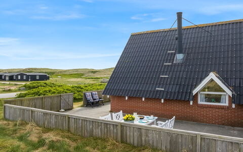 Arkil - 200M from the Sea: Græs, Græs-, Land Lot, Sommerhus, Landdistrikt, Eng, Garden Bygninger, Have, Skur