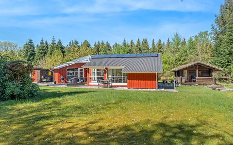 Atti - 500M to the Fjord: Estate, Skygge, Indkørsel, Stuehus