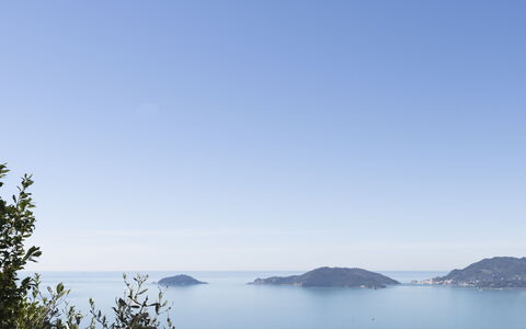 Bonaria Boutique House Ac, Wifi, Cinque Terre: Himmel, Blå, Vand, Vandressourcer, Krop Af Vand, Horisont, Naturlige Landskab, Coastal Og Oceaniske Landskabsformer, Hav, Bakke