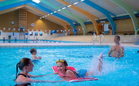 Kuisma - 11Km from the Sea: Svømmepøl, Fritid, Sjovt, Fritid, Sports, Ferie, Fritidscenter, Vandland, Fysisk Kondition