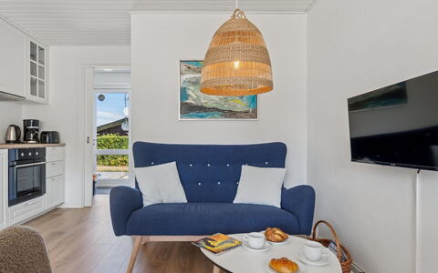 Heddi - 300M from the Sea: Lejlighed, Ejerlejlighed, Estate, Altan, Villa, Hotel