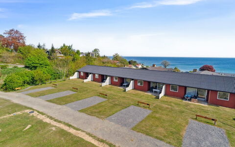 Heddi - 300M from the Sea