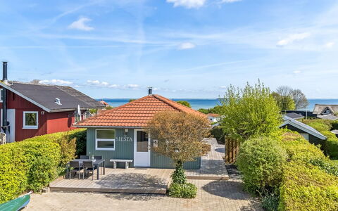 Egonie - 100M from the Sea: Estate, Skygge, Indkørsel, Stuehus