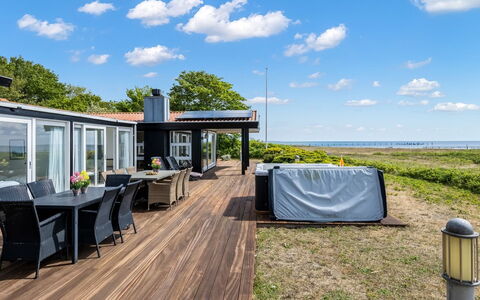 Xaverius - 30M from the Sea: Hus, Tag, Hjem, Sommerhus, Estate, Stuehus, Villa, Veranda, Sidespor