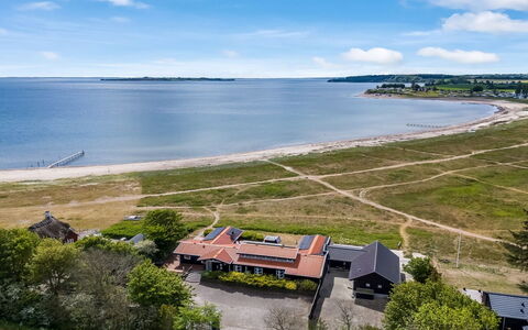 Xaverius - 30M from the Sea: Tag, Hus, Hjem, Sommerhus, Dør, Sidespor, Dæk, Veranda, Planke, Hårdttræ