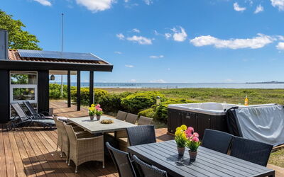 Xaverius - 30M from the Sea