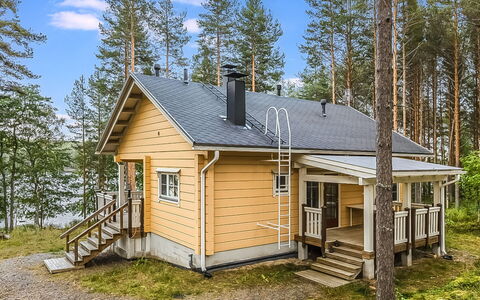 Villa Niemelänranta: Båd, Blå, Vandfartøjer, Både Og Sejlsport - Udstyr Og Materiel, Havn, Vandvej, Havn, Marina, Skibskonstruktion, Kanal